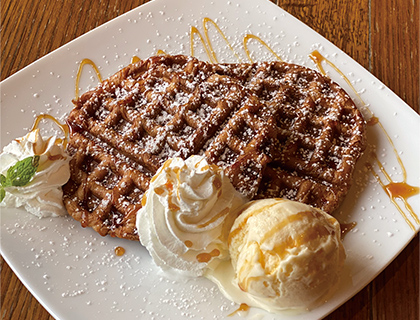 バニラアイス × キャラメルソース