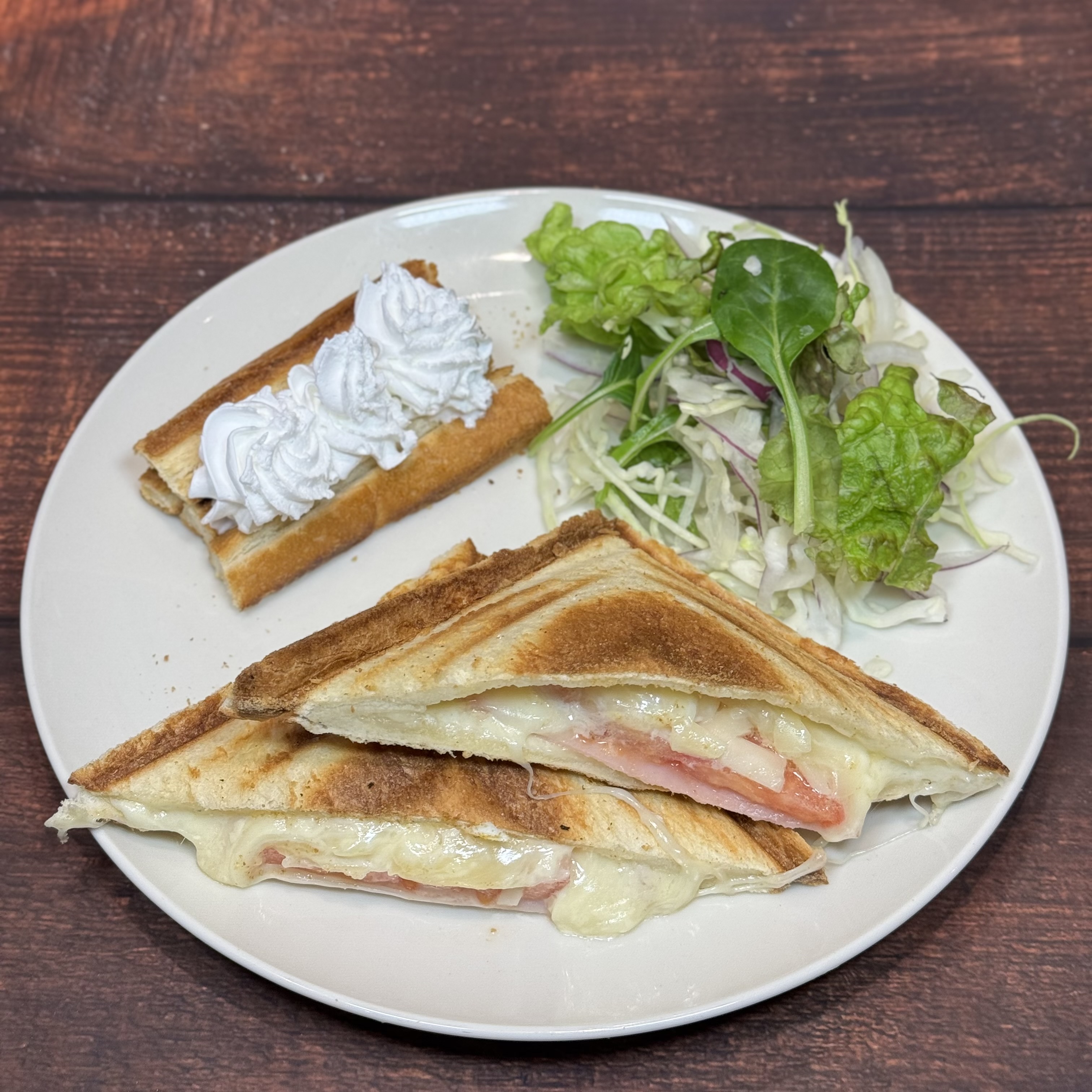 ハムチーズホットサンド